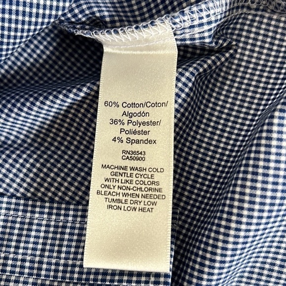 Van Heusen Women’s S/P Long Sleeve Slim Fit Button Front Shirt - Picture 9 of 12